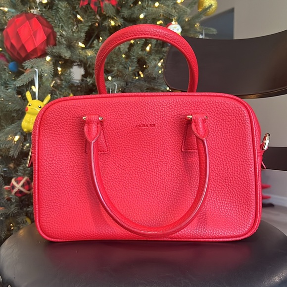 Angela Roi Red Cross Body - Picture 6 of 6